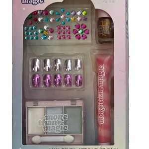 Girls' DIY Beauty Set - 73pc - More Than Magic Love Your Look Beauty/Nail Set